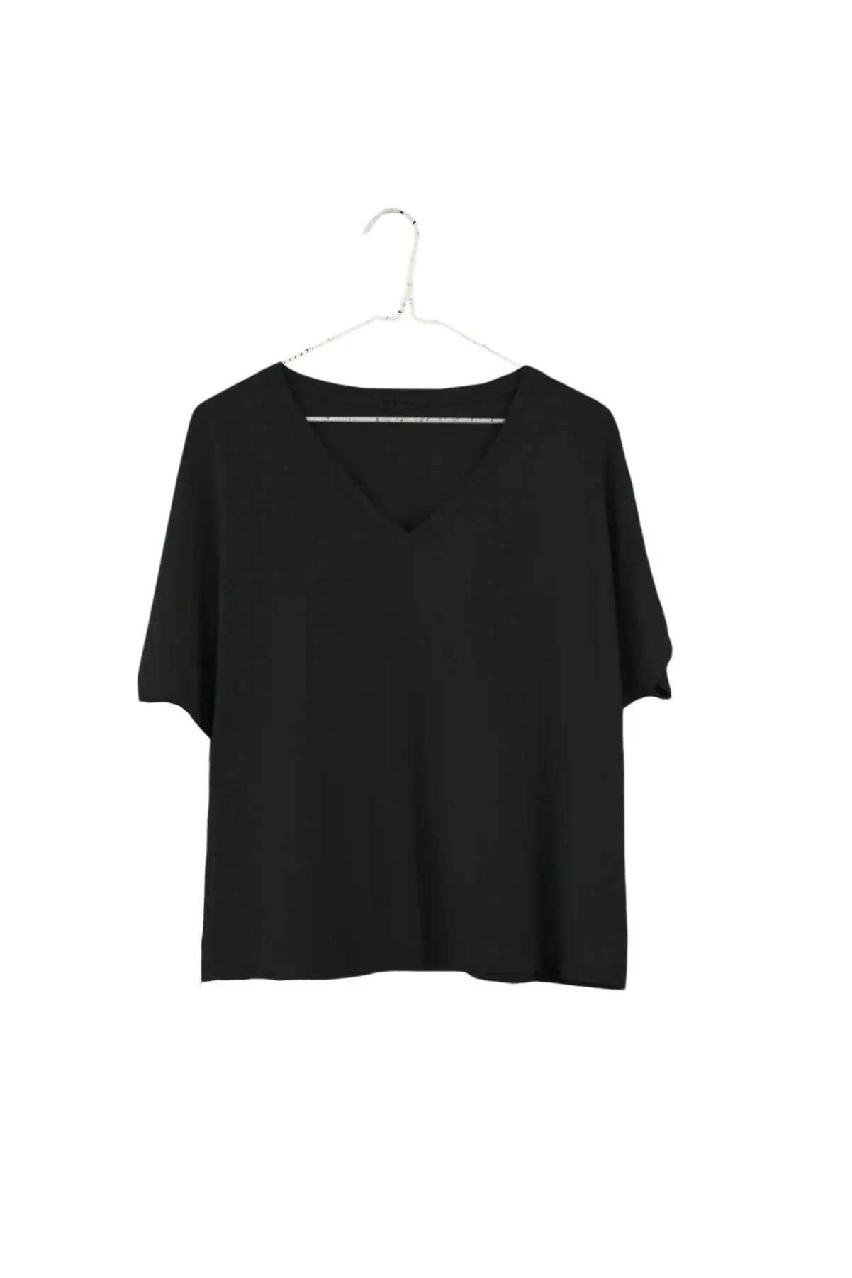 Organic V-Neck Boxy Tee in Black